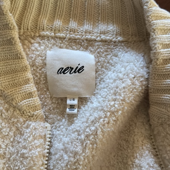 AERIE. Sweater jacket with zipper and pockets. Large. Cream. - Picture 2 of 4